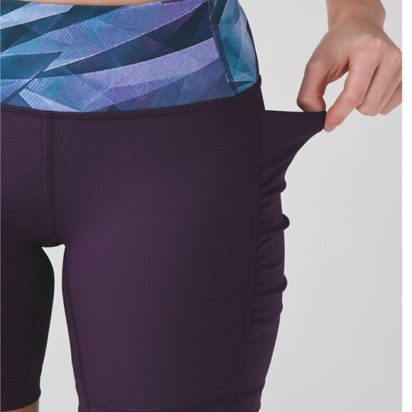 Lululemon Speed Track Short Deep Zinfandel / Pretty Prism Multi size 4 W7F96S - Picture 3 of 10